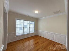 9535 Numenore Dr in Charlotte, NC - Foto de edificio - Building Photo