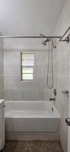 1625 Rodman St, Unit E in Hollywood, FL - Building Photo - Building Photo