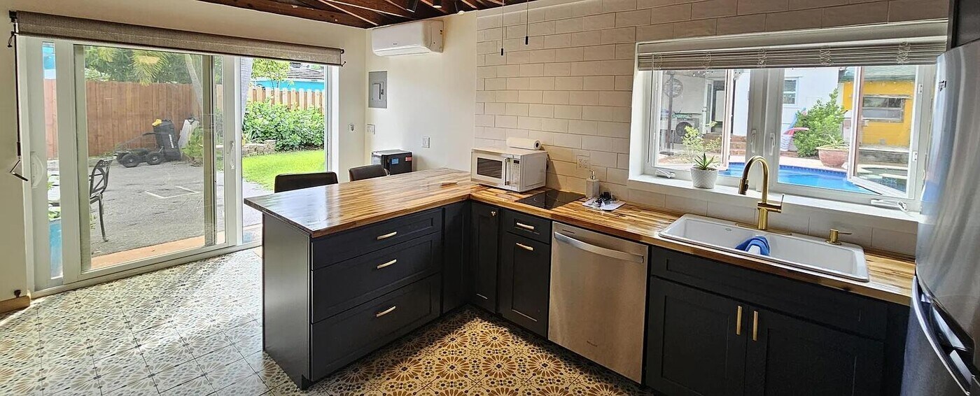 321 SW 1st Ave in Delray Beach, FL - Building Photo