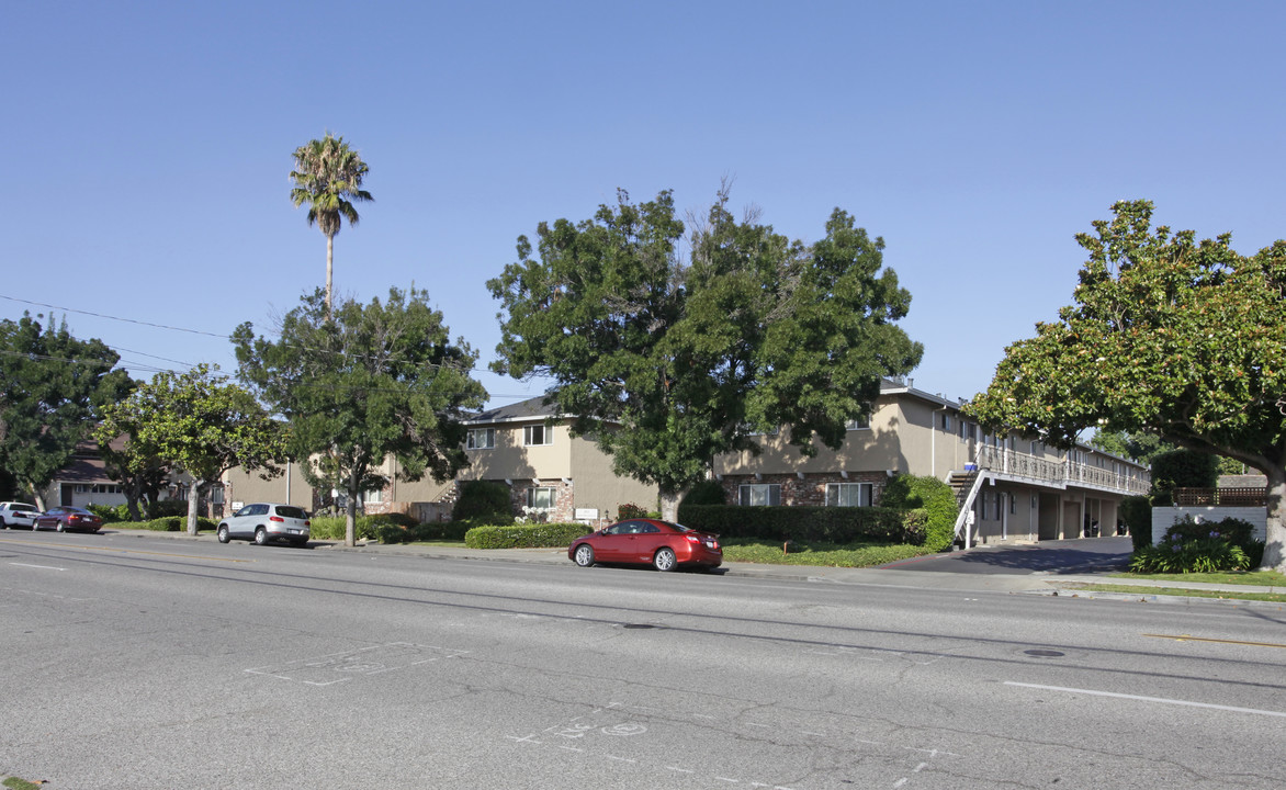 South Mary Place Apartments in Sunnyvale, CA - Building Photo