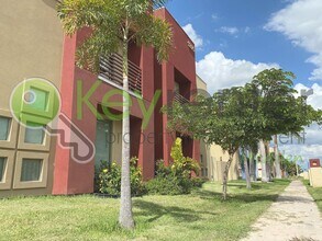1205 E Daffodil Ave in McAllen, TX - Building Photo - Building Photo