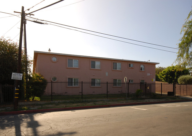 1306 Atlantic Dr in Compton, CA - Building Photo - Building Photo