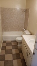 1025 N Madison St in Stockton, CA - Building Photo - Building Photo