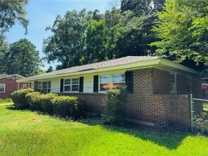 664 Joryne Dr in Montgomery, AL - Foto de edificio - Building Photo