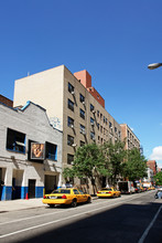 150 West 21st Street in New York, NY - Building Photo - Building Photo