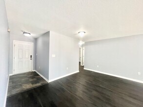 3200 Skynight Dr in Crestview, FL - Building Photo - Building Photo