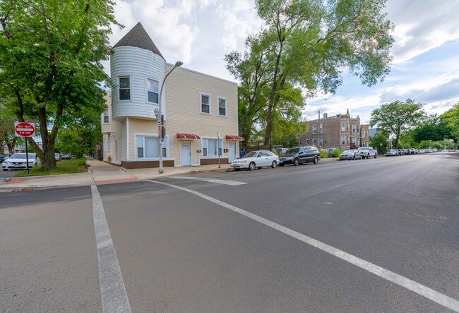 3101 W 38th St, Unit 2F