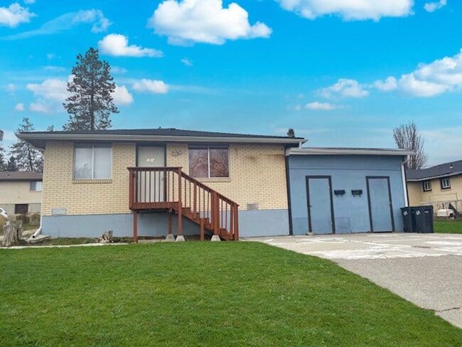 property at 1514 3rd St