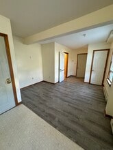 49 Ledyard Ave in Groton, CT - Building Photo - Building Photo