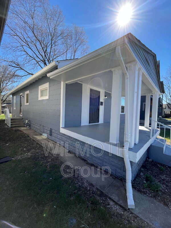 1019 Churchman Ave in Indianapolis, IN - Foto de edificio - Building Photo