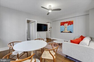 1301 Longfellow St NW in Washington, DC - Building Photo - Building Photo