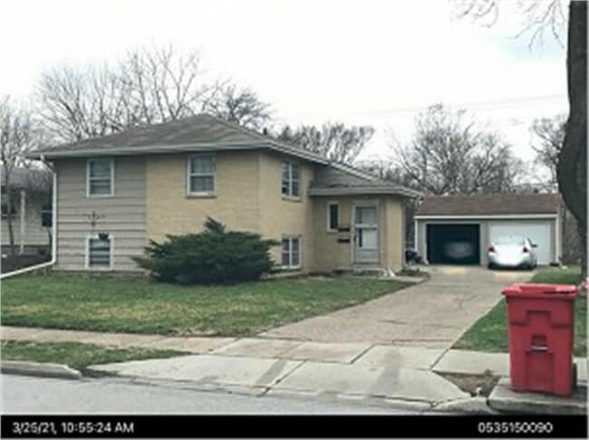 property at 2117 Barr Dr