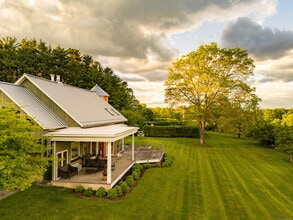 187 Old Mt Tom Rd in Litchfield, CT - Building Photo - Building Photo