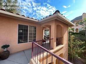 18622 Caminito Cantilena in San Diego, CA - Foto de edificio - Building Photo