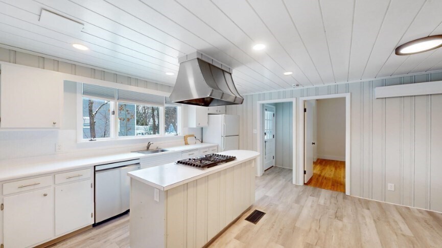 186 Main St-Unit -1 in Wayland, MA - Foto de edificio
