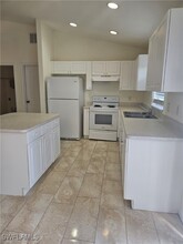 1146 Venetia St in Lehigh Acres, FL - Building Photo - Building Photo