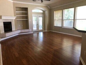 13529 Anarosa Loop in Austin, TX - Building Photo - Building Photo