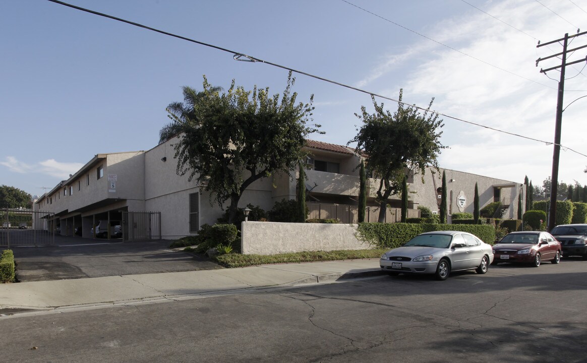 Greenwood Villa in La Habra, CA - Building Photo