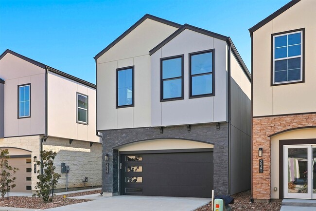 2939 El Fenice Ln in Houston, TX - Building Photo - Building Photo