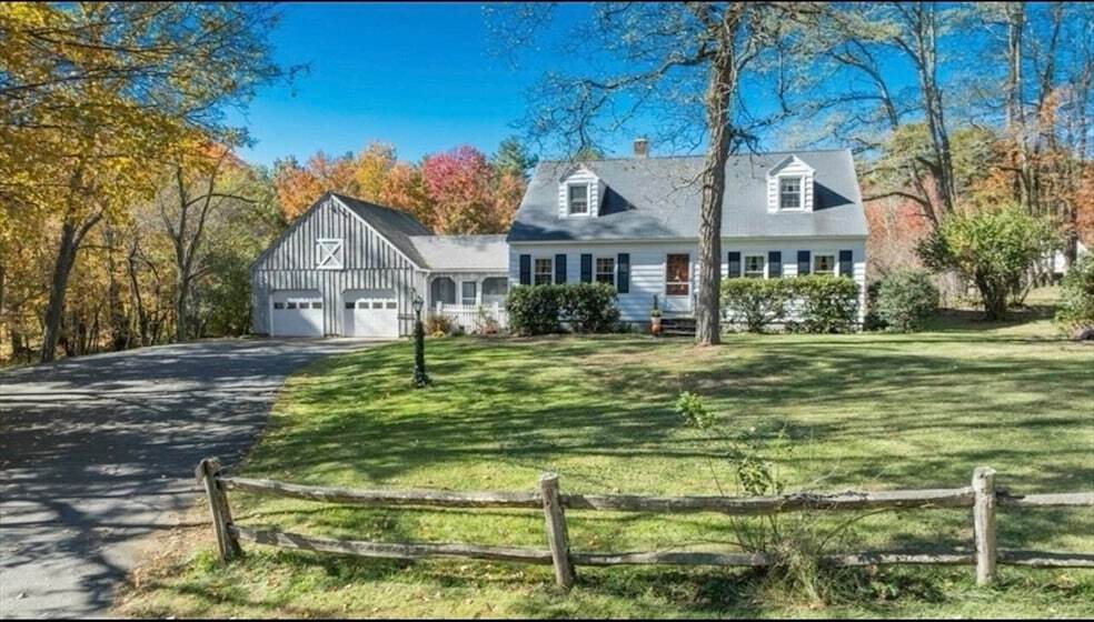 88 Buffam Rd in Amherst, MA - Foto de edificio