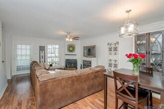 4408 Stumberg Ln in Baton Rouge, LA - Foto de edificio - Building Photo