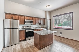 Emory Lofts in Arlington, WA - Foto de edificio - Interior Photo