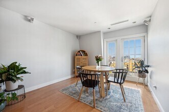 312-320-320 W 3rd St in Boston, MA - Building Photo - Building Photo