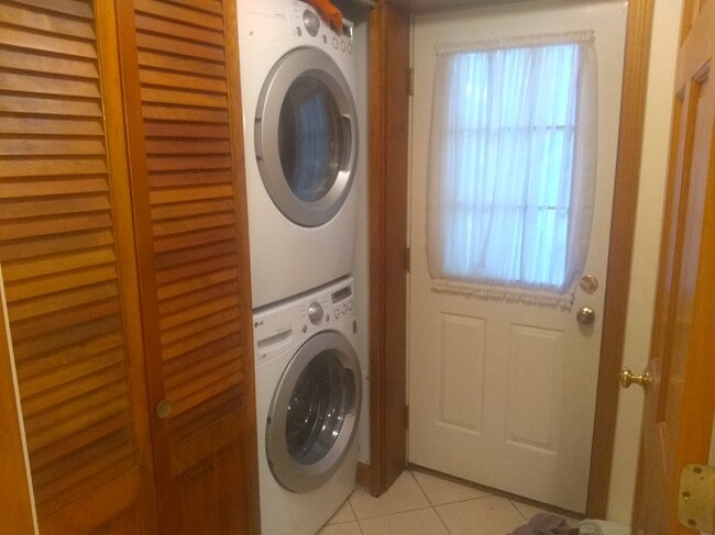 455 County Rd in Pocasset, MA - Building Photo - Building Photo