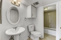 1516 Bay Area Blvd photo'