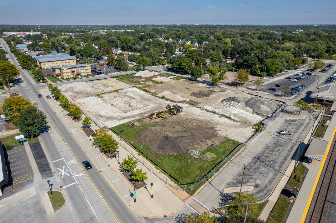 405 N Ardmore Ave in Villa Park, IL - Building Photo