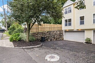 7 Edgewood St in Norwalk, CT - Building Photo - Building Photo
