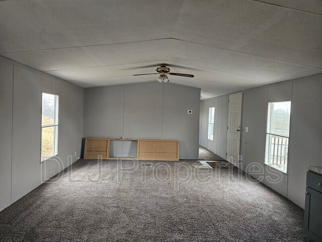 957 Eslinger Ct in Kodak, TN - Building Photo - Building Photo