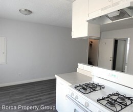 2122 E 10th St in Long Beach, CA - Building Photo - Building Photo