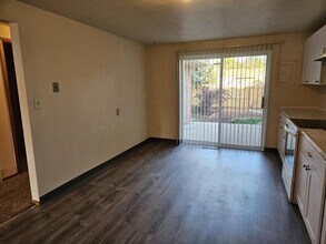 1522 Stuart St in Longmont, CO - Building Photo - Building Photo