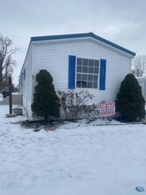 461 W Lytle St in Fostoria, OH - Building Photo - Building Photo