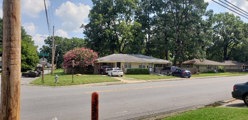 4701 Lynch Dr in North Little Rock, AR - Building Photo