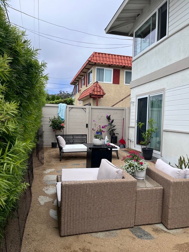 233 Avenida Monterey, Unit A in San Clemente, CA - Building Photo - Building Photo