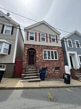 371 Silver St in Boston, MA - Building Photo - Building Photo