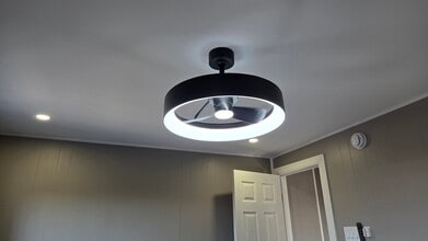 1421 S Carey St, Unit C2 in Baltimore, MD - Foto de edificio - Building Photo