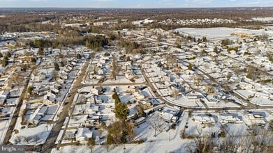 38 Vine Way in fieldsboro, NJ - Building Photo - Building Photo