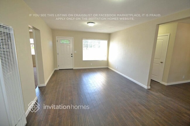 13946 Terra Bella St in Los Angeles, CA - Building Photo - Building Photo