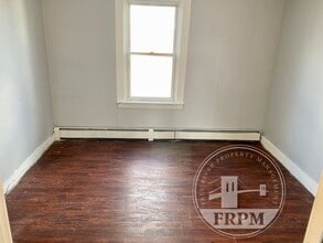 142 School St in Taunton, MA - Building Photo - Building Photo