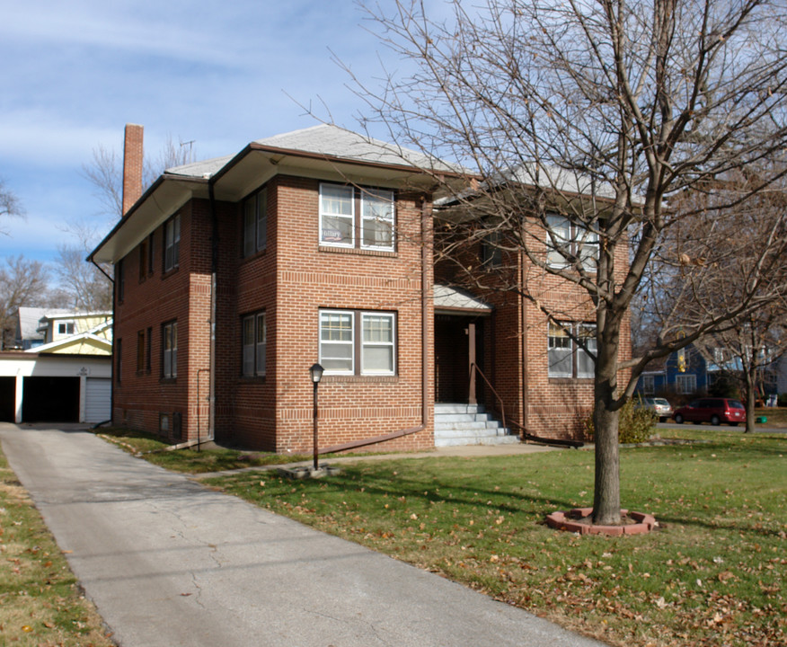 4305 University Ave in Des Moines, IA - Foto de edificio