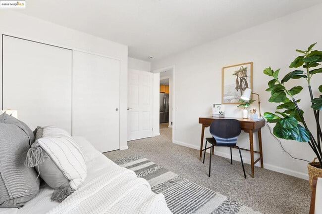 555 10th St in Oakland, CA - Building Photo - Building Photo