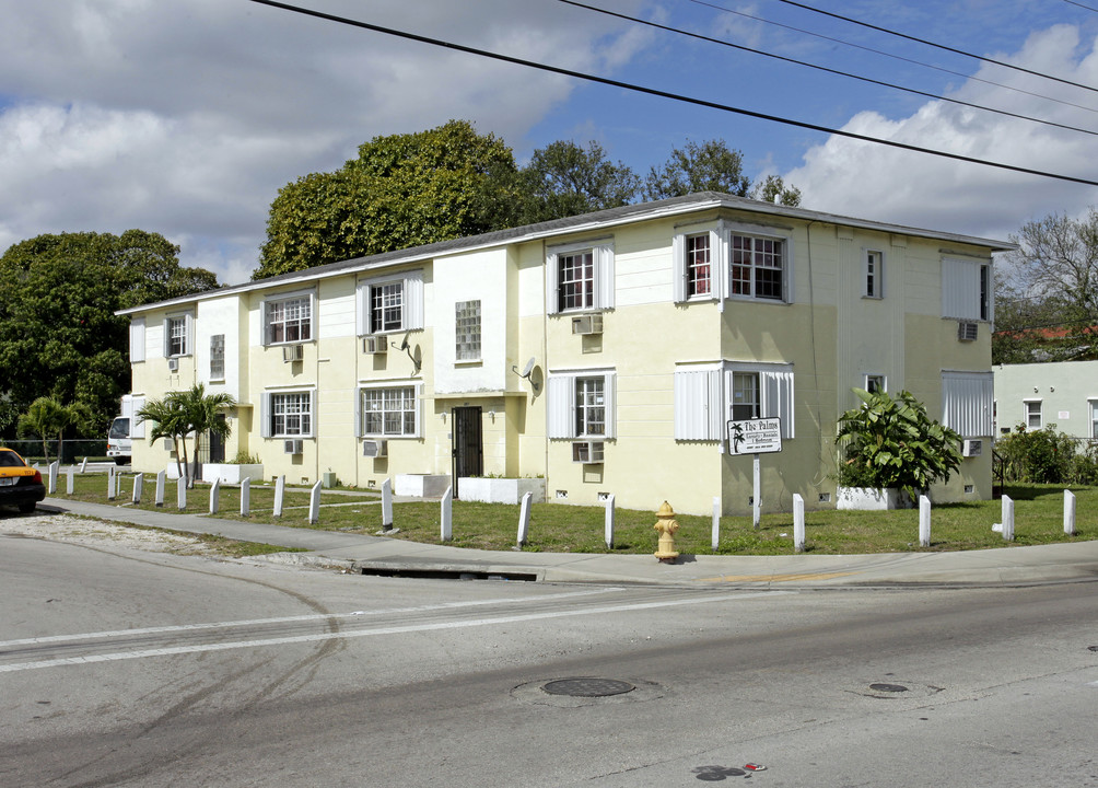 The Palms in North Miami, FL - Building Photo