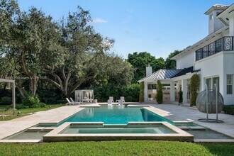 8551 SW 102nd St in Miami, FL - Building Photo - Building Photo