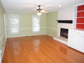 383 Billingham Dr in Burlington, NC - Building Photo - Building Photo