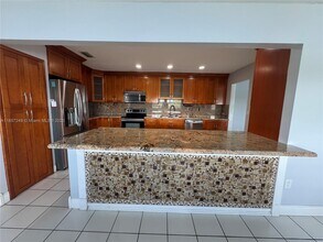 13261 SW 17th Ln in Miami, FL - Building Photo - Building Photo