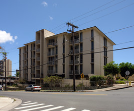 Ward Villa in Honolulu, HI - Building Photo - Building Photo