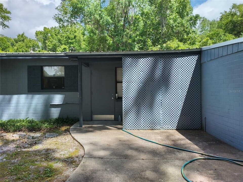 1602 SW Williston Rd in Gainesville, FL - Building Photo